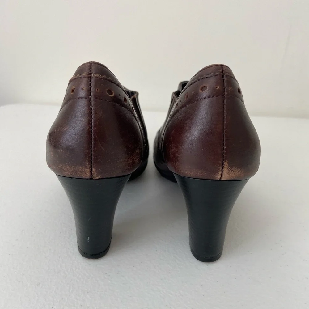 Women’s Mercedes brown rustic heeled zip ankle boots booties‎ size 6.5